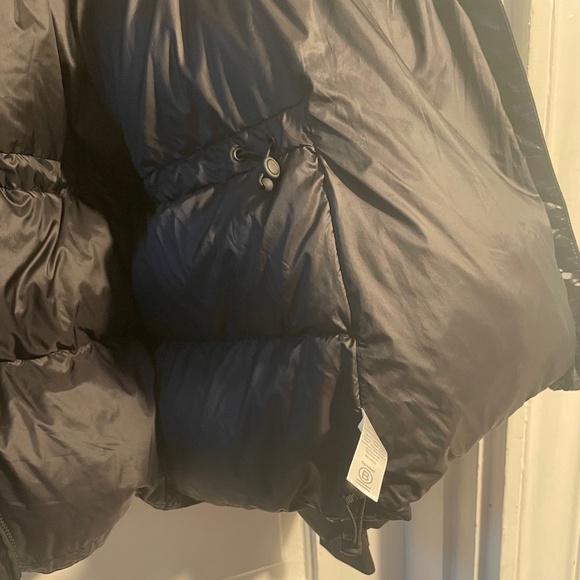 Athleta Shiny Black Puffer Jacket with Down Filling, Dare the Snow, Large - Picture 7 of 7